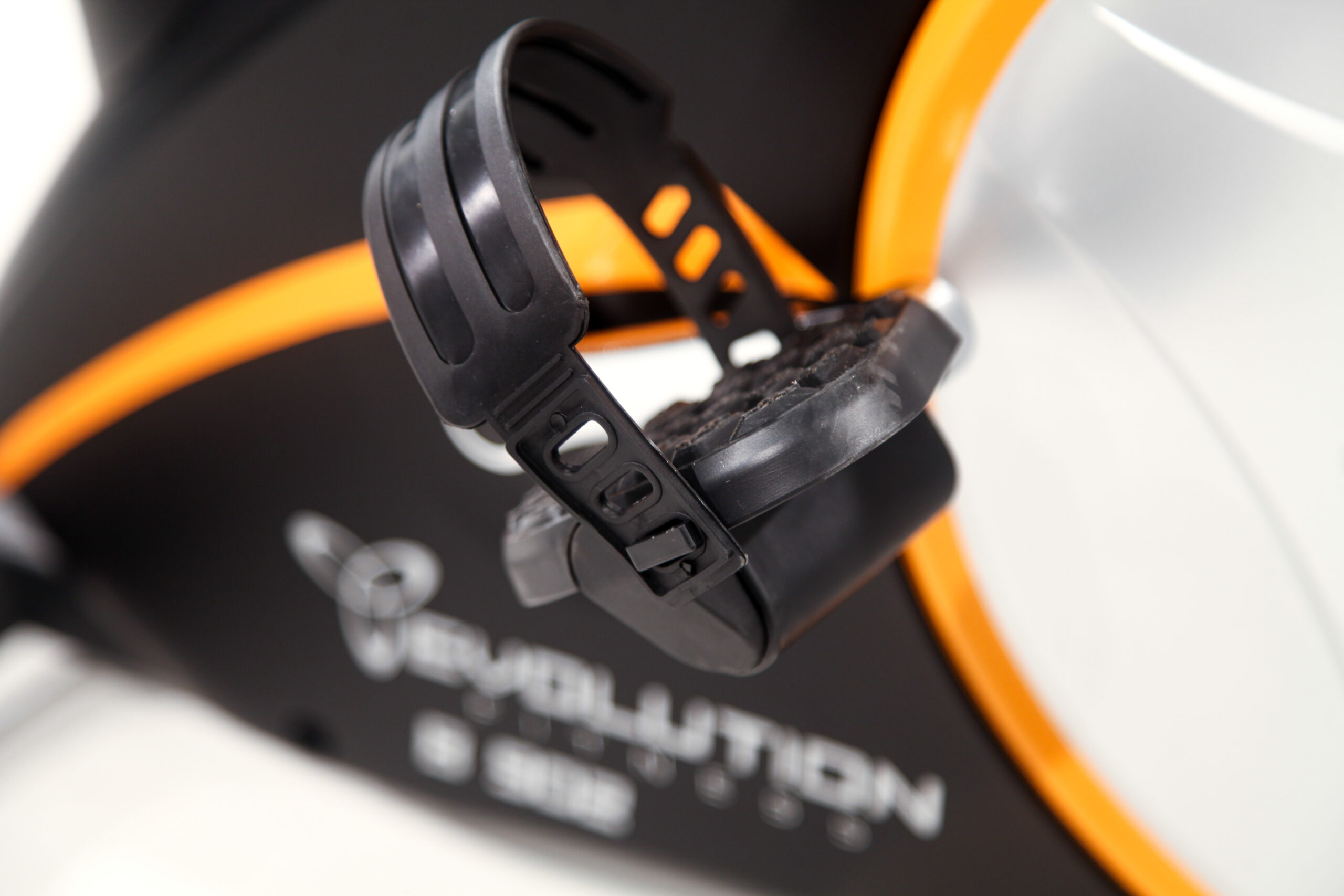 Bicicleta Ergométrica Comercial B 902 - Imagem 8