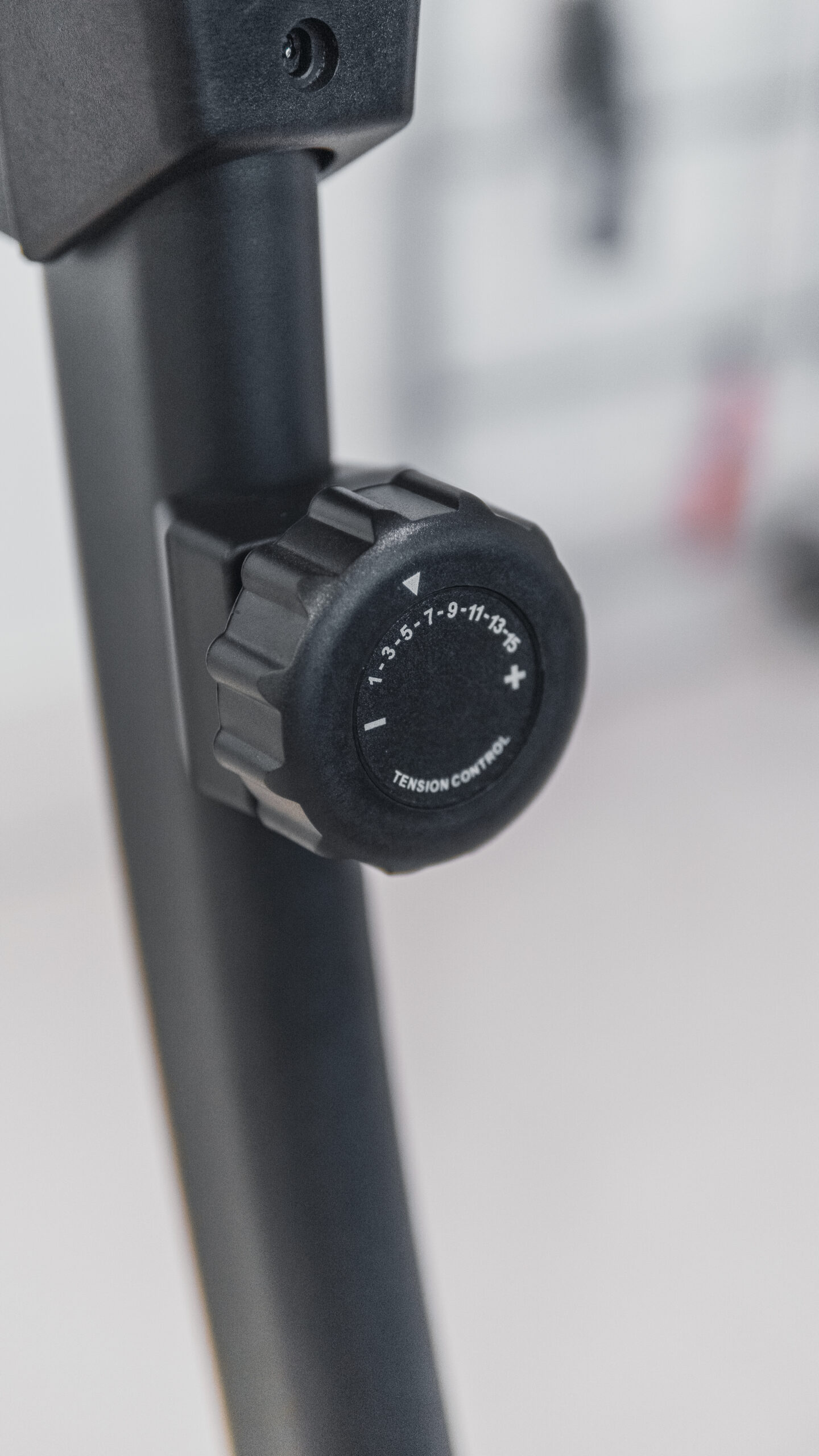 Bicicleta Ergométrica Vertical Comercial B 1002 - Imagem 8